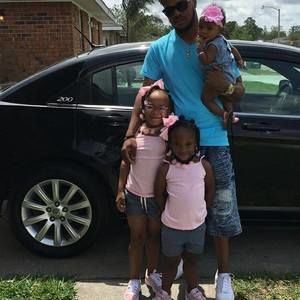 Meet your Posher, Derrick